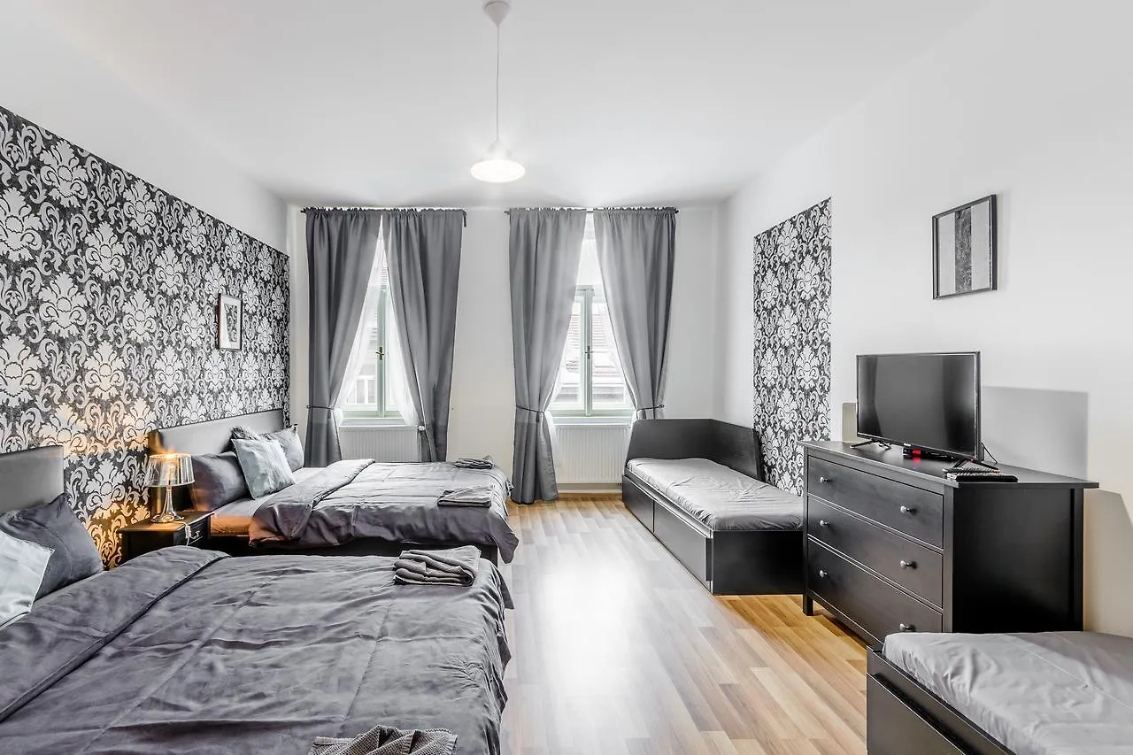 Stromovka Apartment location